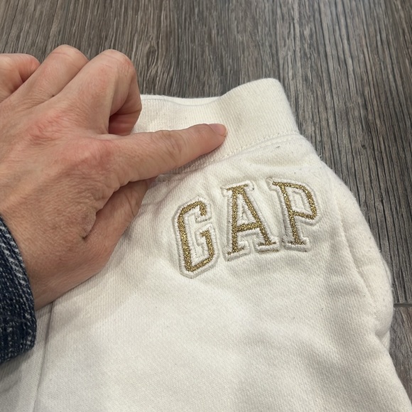 White gap track pants - Picture 2 of 4